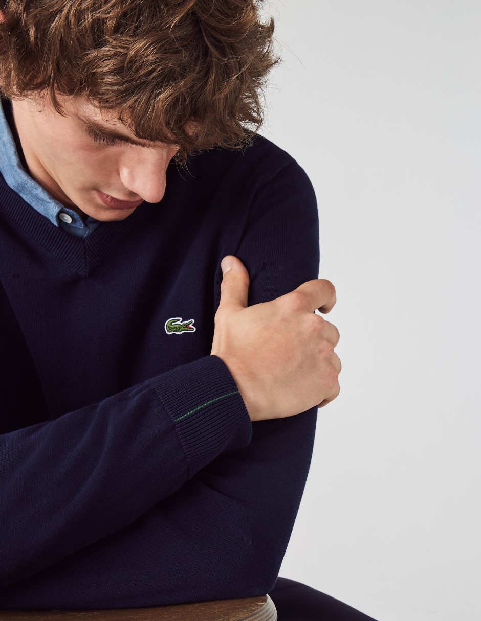 Suéter cuello V para hombre 6