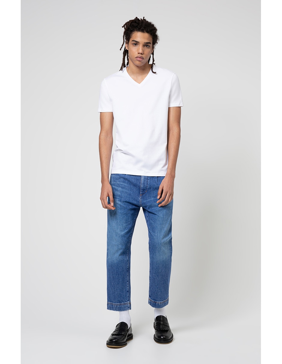 Playera Hugo cuello V para hombre