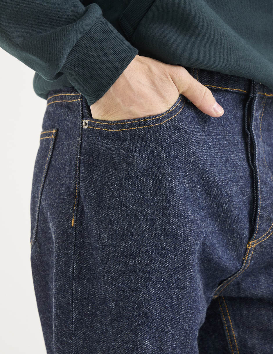 Jeans straight lavado obscuro para hombre 7