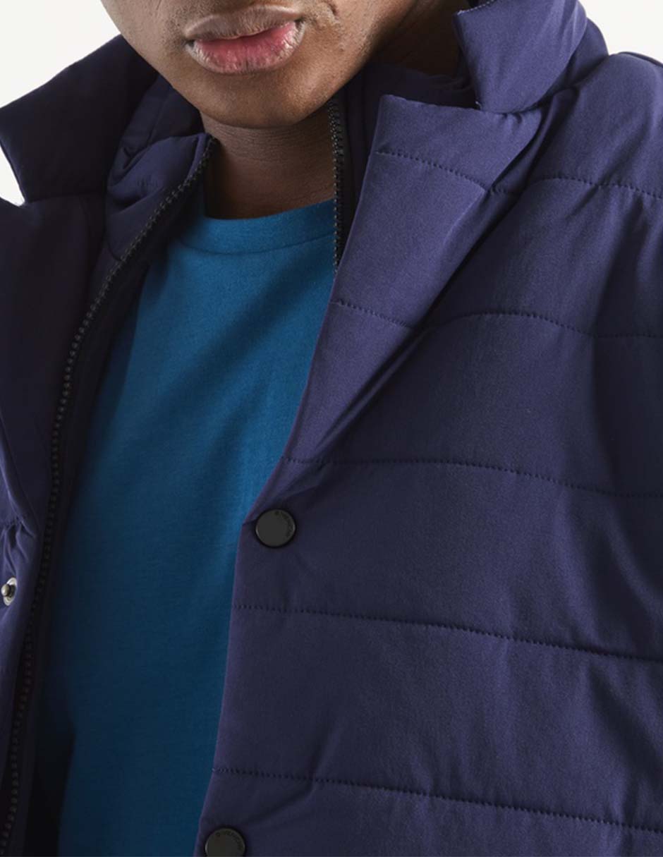 Chamarra bomber capitonada para hombre 4