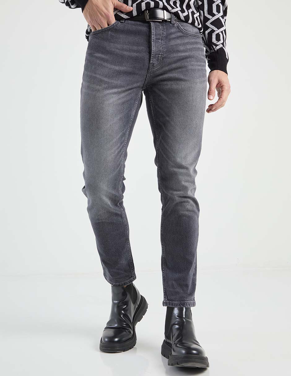 Jeans straight lavado obscuro para hombre