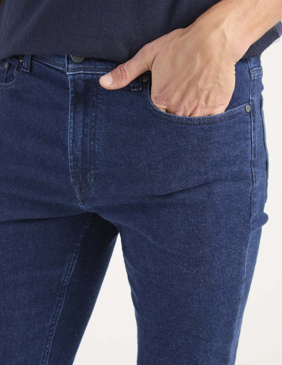 Jeans straight lavado obscuro para hombre 3