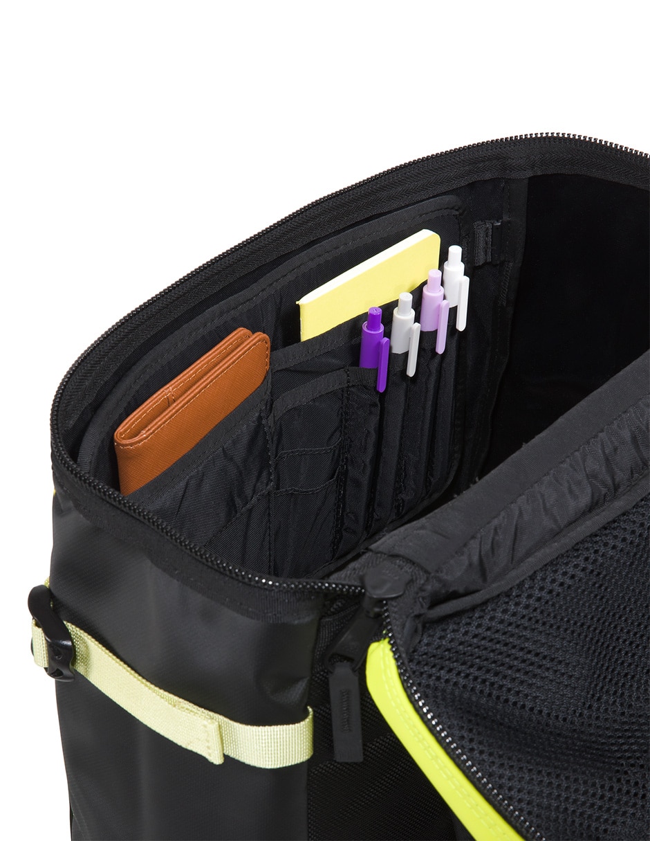 Mochila de viaje impermeable 7