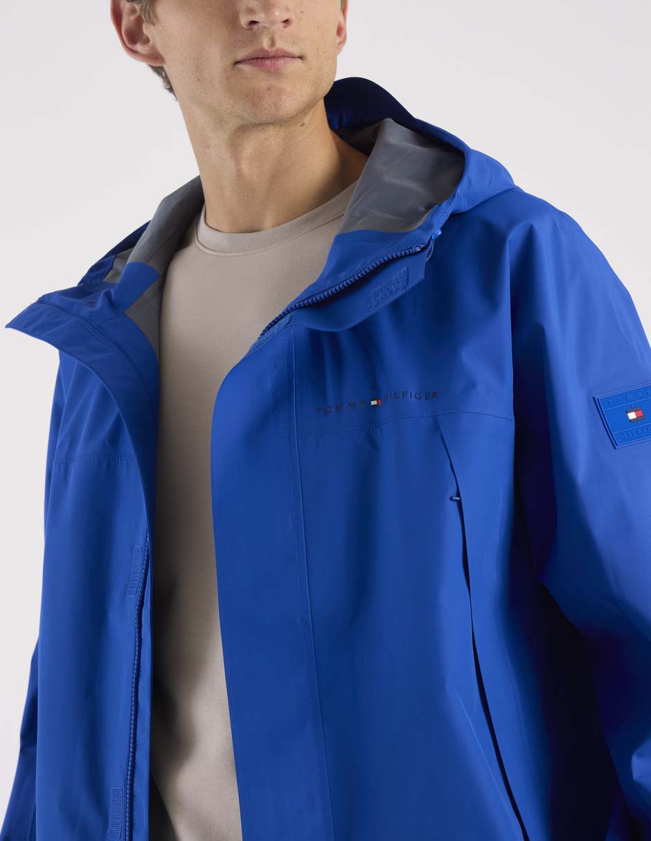 Chamarra casual Tommy Hilfiger con capucha para hombre