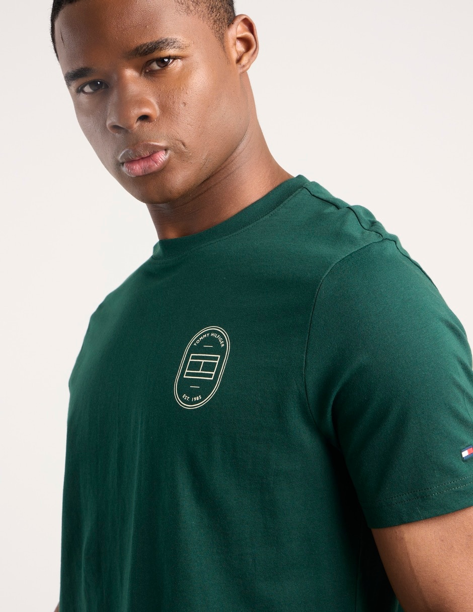 Playera Hilfiger cuello redondo para hombre 9