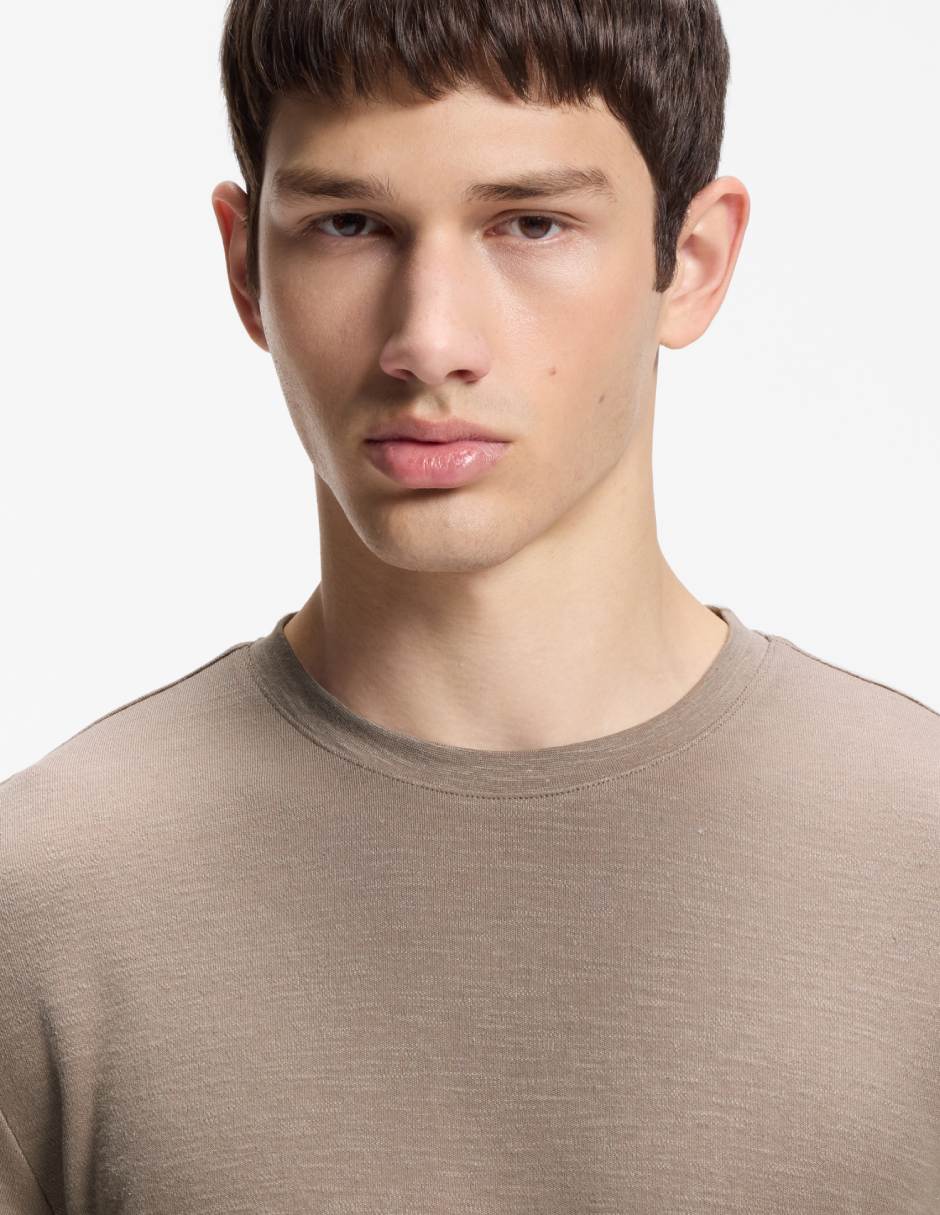 Playera cuello redondo para hombre 4
