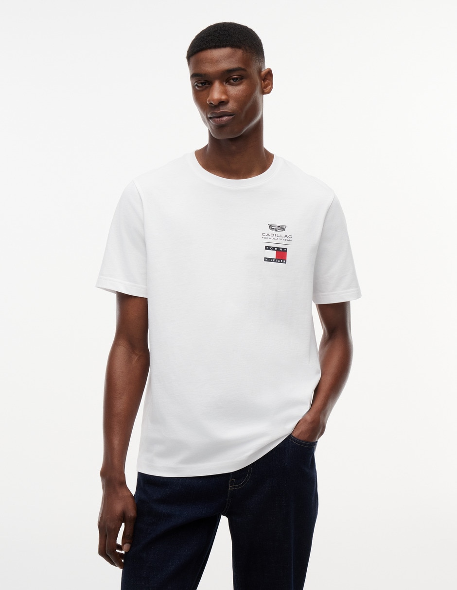 Playera Tommy Hilfiger Cadillac F1 Co-Branded cuello redondo para hombre