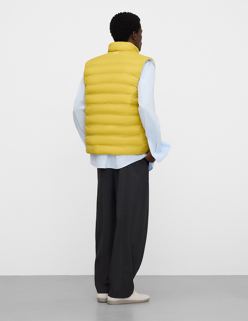 Chaleco Adolfo Dominguez reversible resistente al agua para hombre