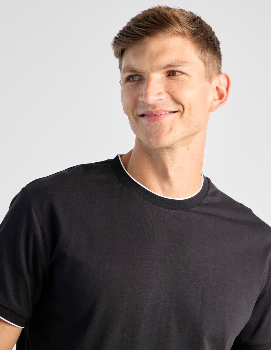 Playera cuello redondo para hombre 4