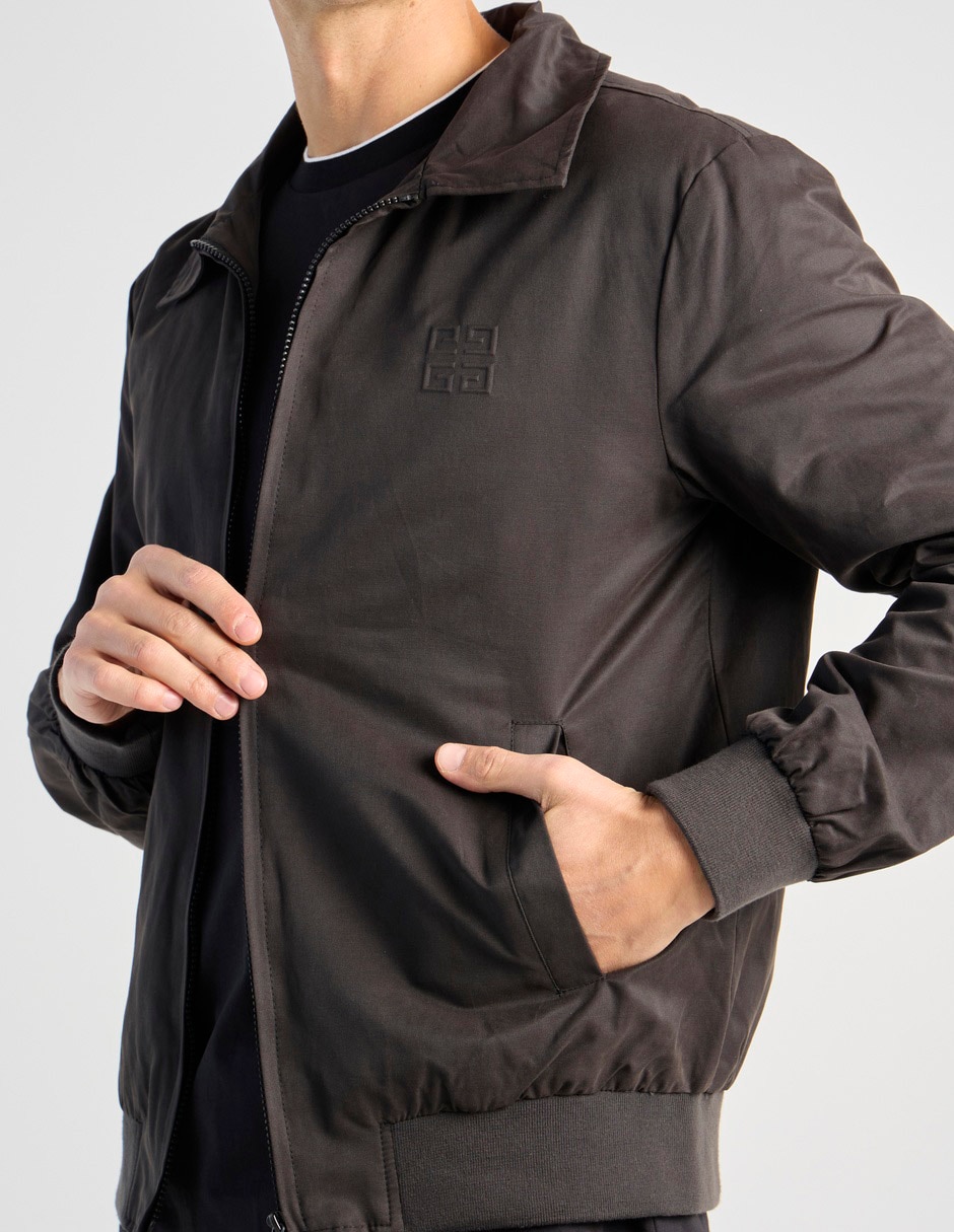 Chamarra beisbolera con bolsillos para hombre