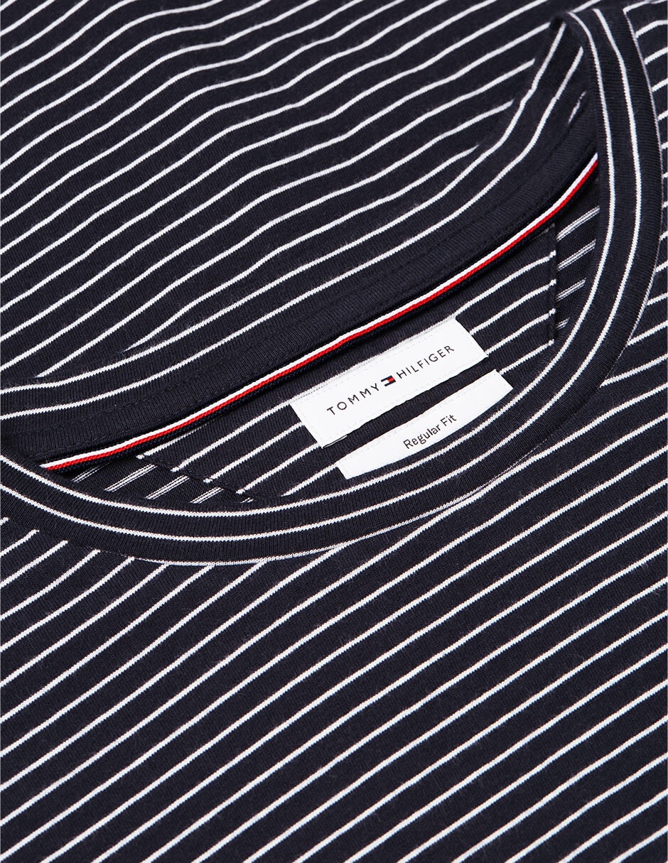 Playera Core Essentials cuello redondo para hombre 4