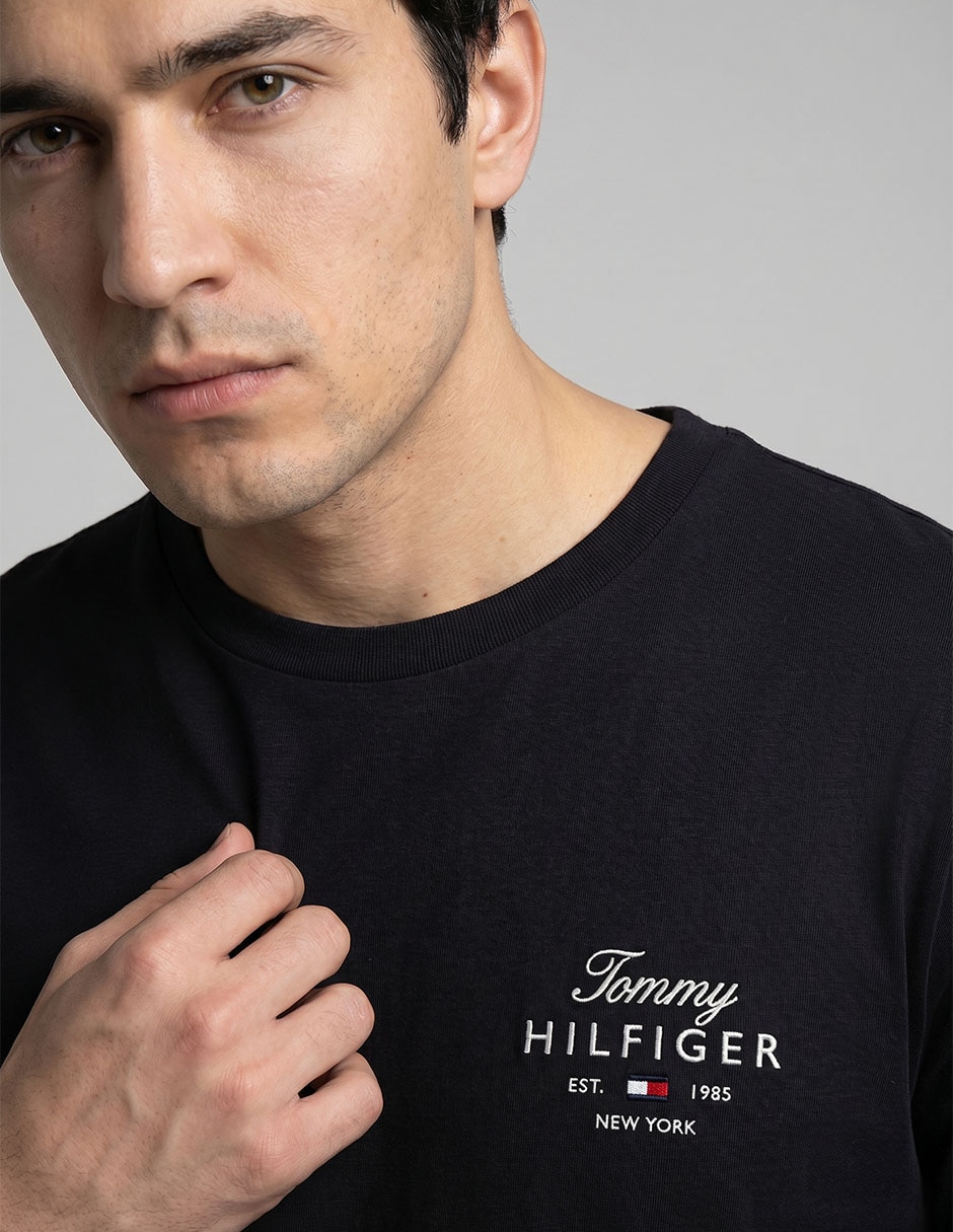 Playera Brand Love cuello redondo para hombre 3