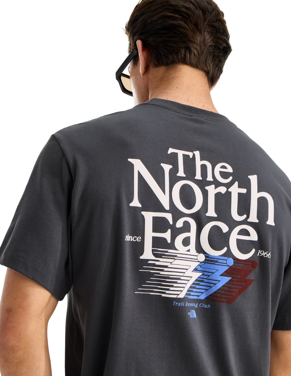 Playera m retro trail rlx ss tee-graphic tnf cuello redondo para hombre 2