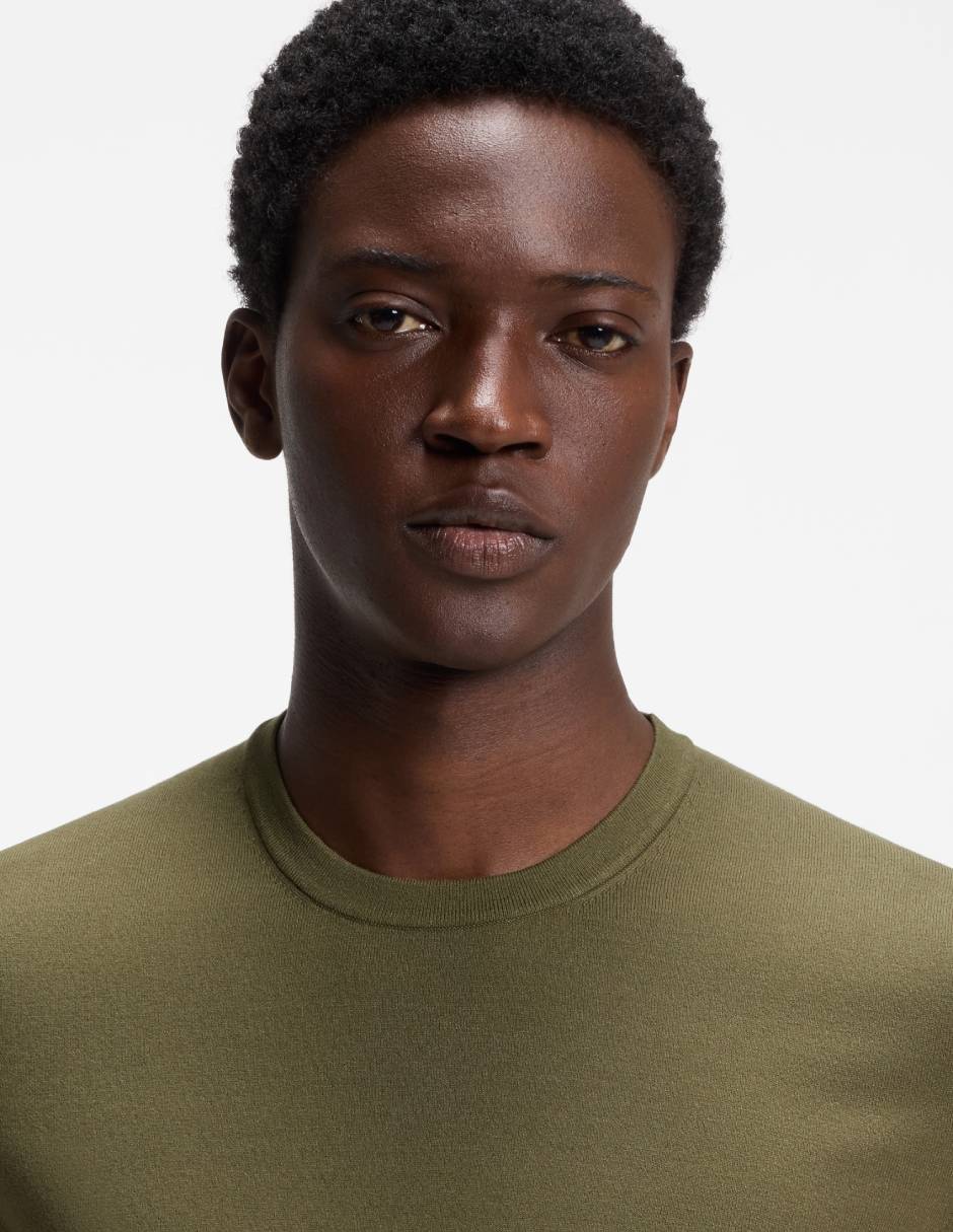 Playera cuello redondo para hombre 2