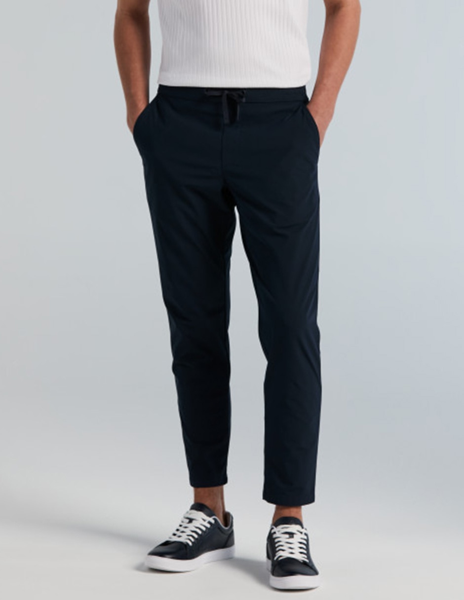 Pants slim con agujeta para hombre