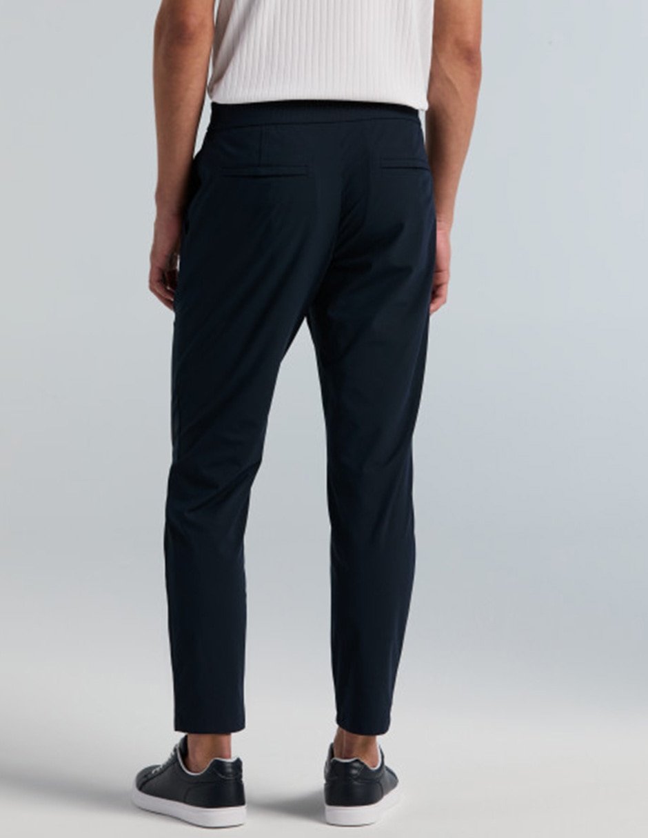 Pants slim con agujeta para hombre 3