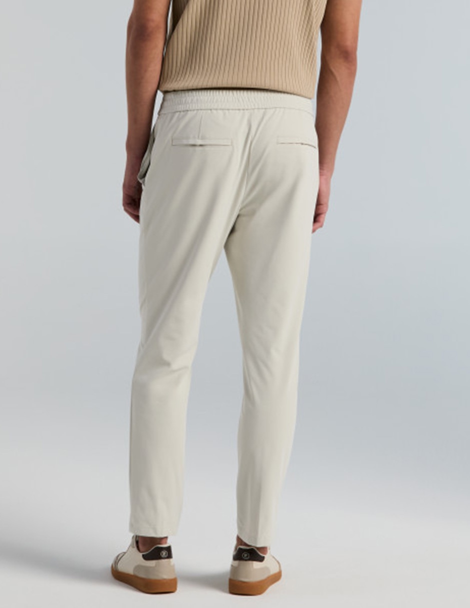 Pants slim con agujeta para hombre 3