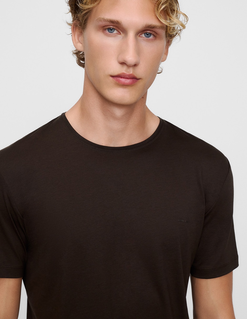 Playera cuello redondo para hombre 6