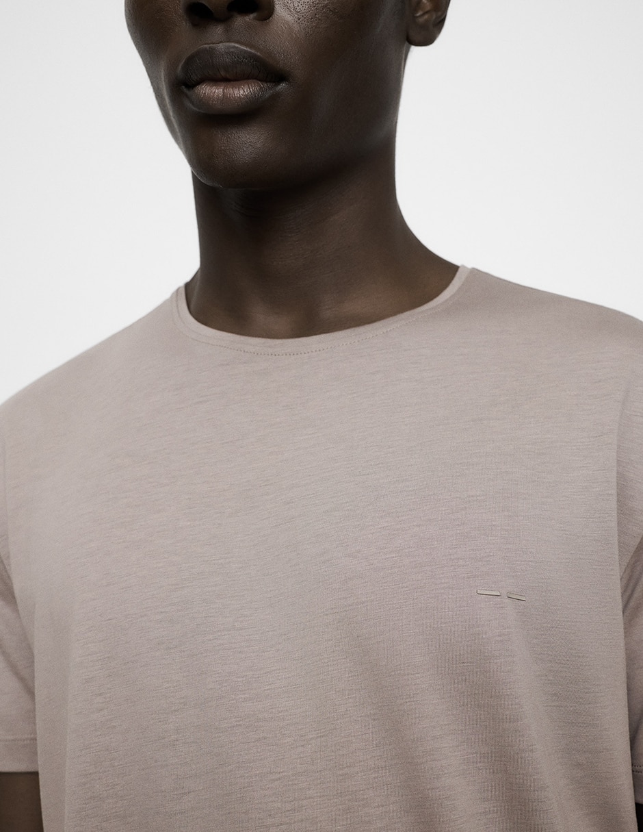 Playera cuello redondo para hombre 6
