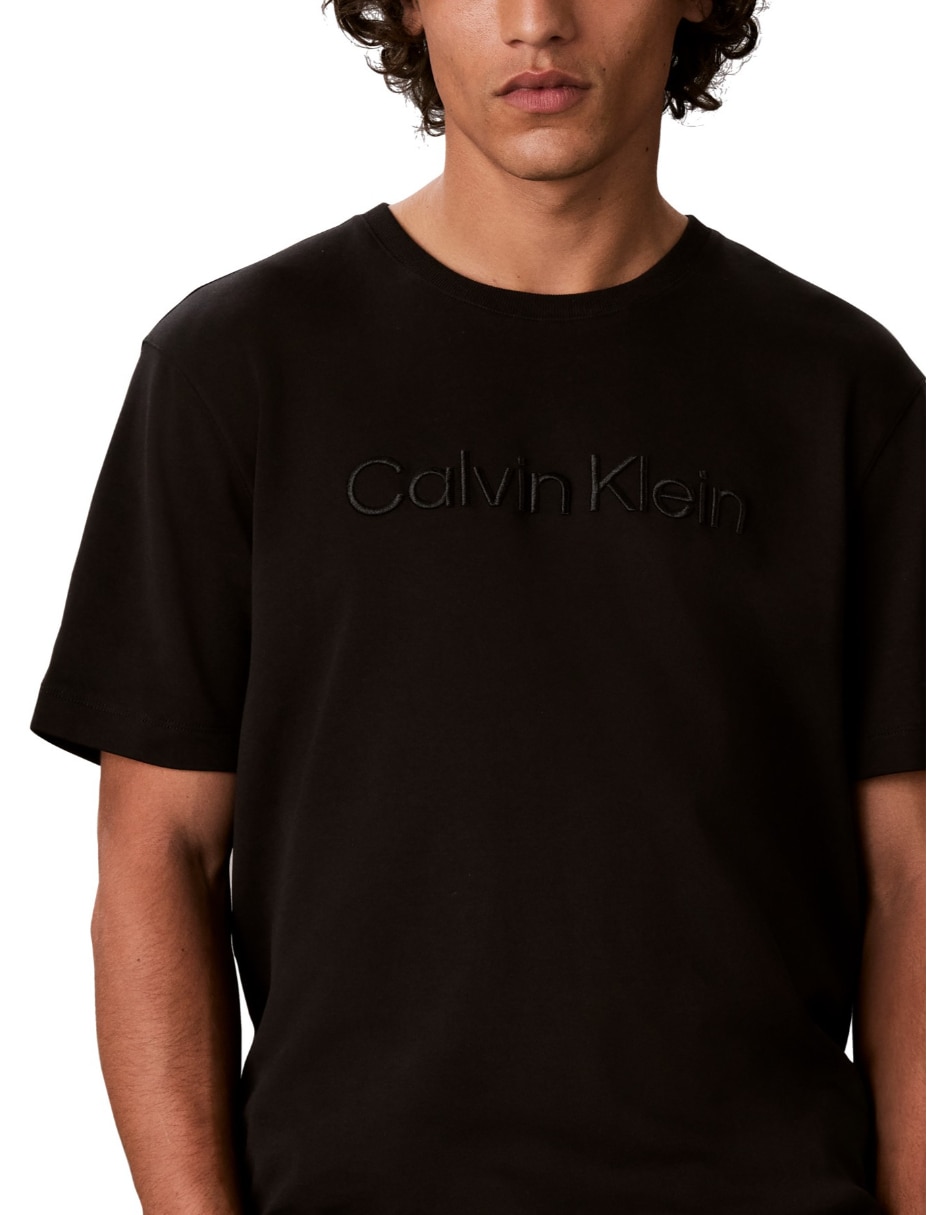 Playera Standard cuello redondo para hombre