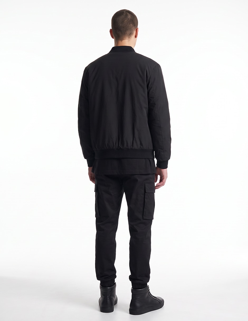 Chamarra bomber con bolsillos para hombre
