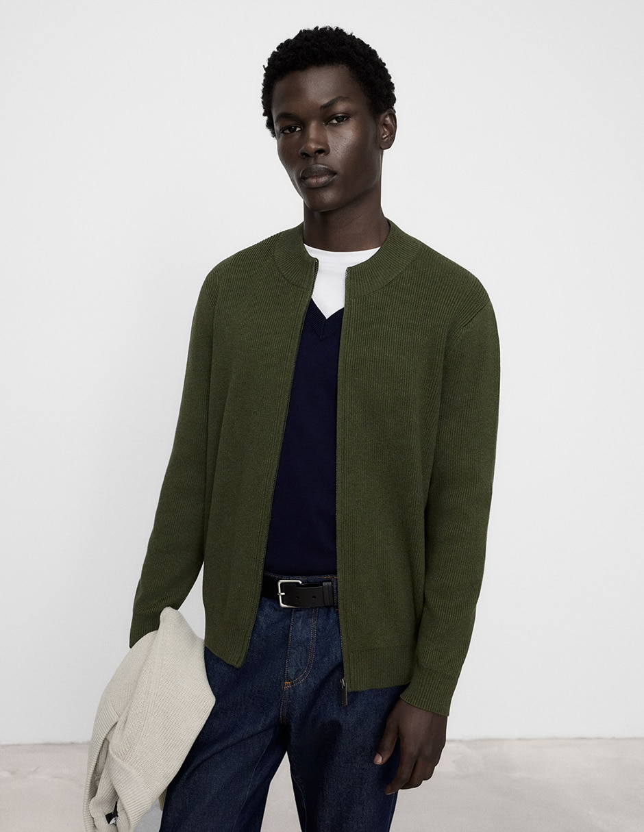 Suéter cuello alto para hombre Suéter cuello alto para hombre