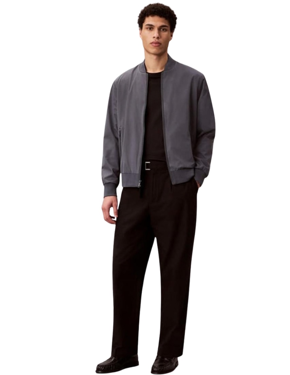 Chamarra bomber para hombre 4